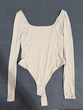 Softstream lululemon athletica Long Sleeve Square-Neck Bodysuit in Light Beige